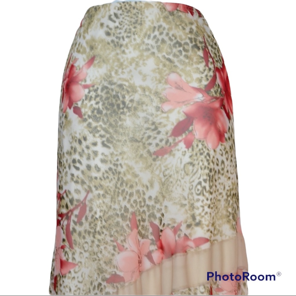Animal Floral Print skirt Below knee, tiered fully lined, office work Business